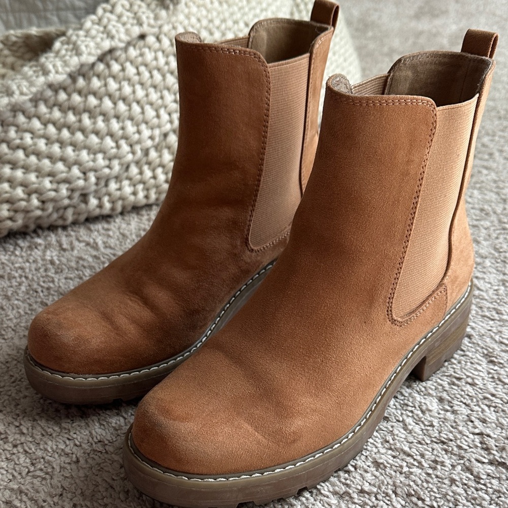 Universal Thread Women's Tan Ankle Boots